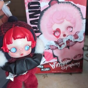 ❤️NIB ❤️ Skullpanda 'Winter Symphony' Designer Plush Pendant- "Rock On"